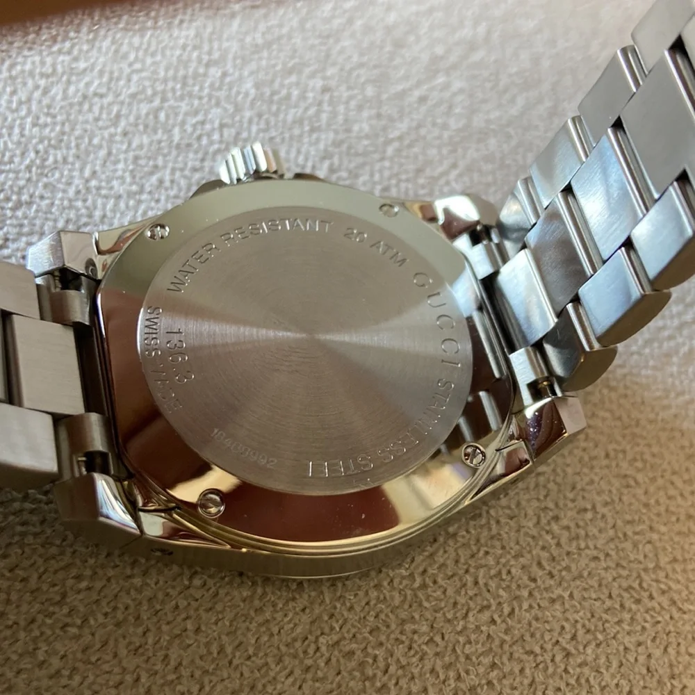 NWT Authentic Gucci Dive Bracelet Men Watch, 40mm - Picture 4 of 9